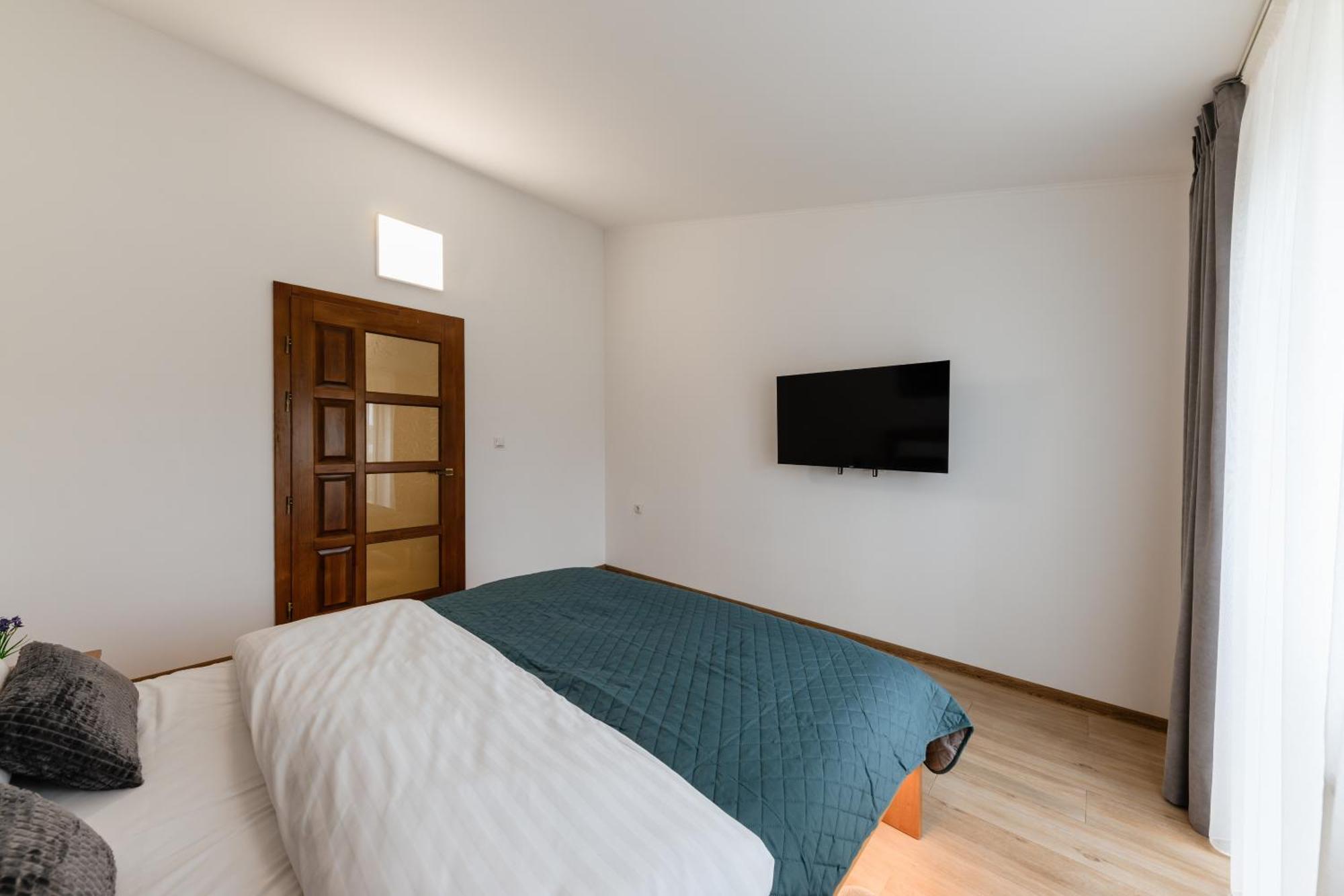 Luxury Apartments Uzhorod Eksteriør billede