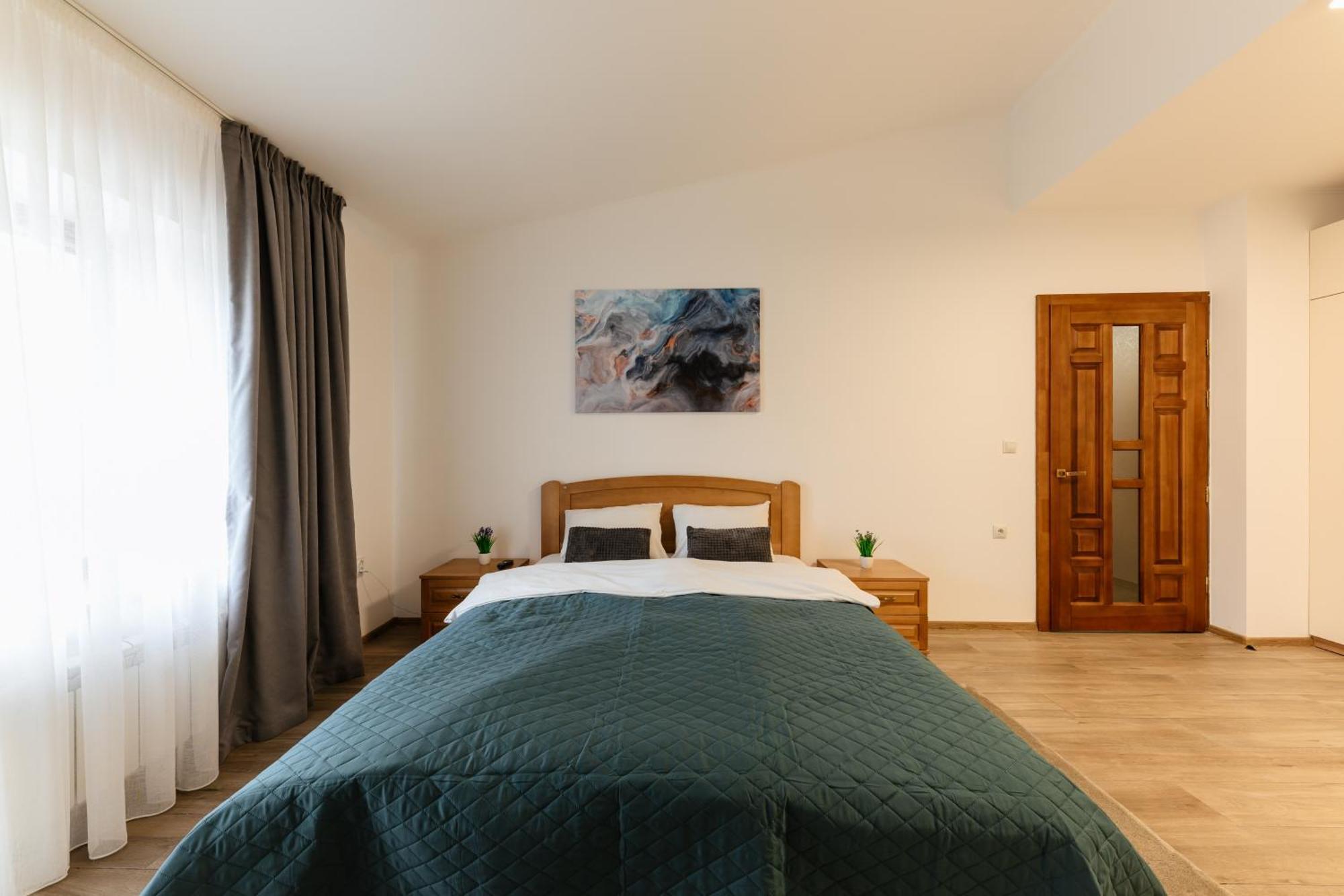 Luxury Apartments Uzhorod Eksteriør billede